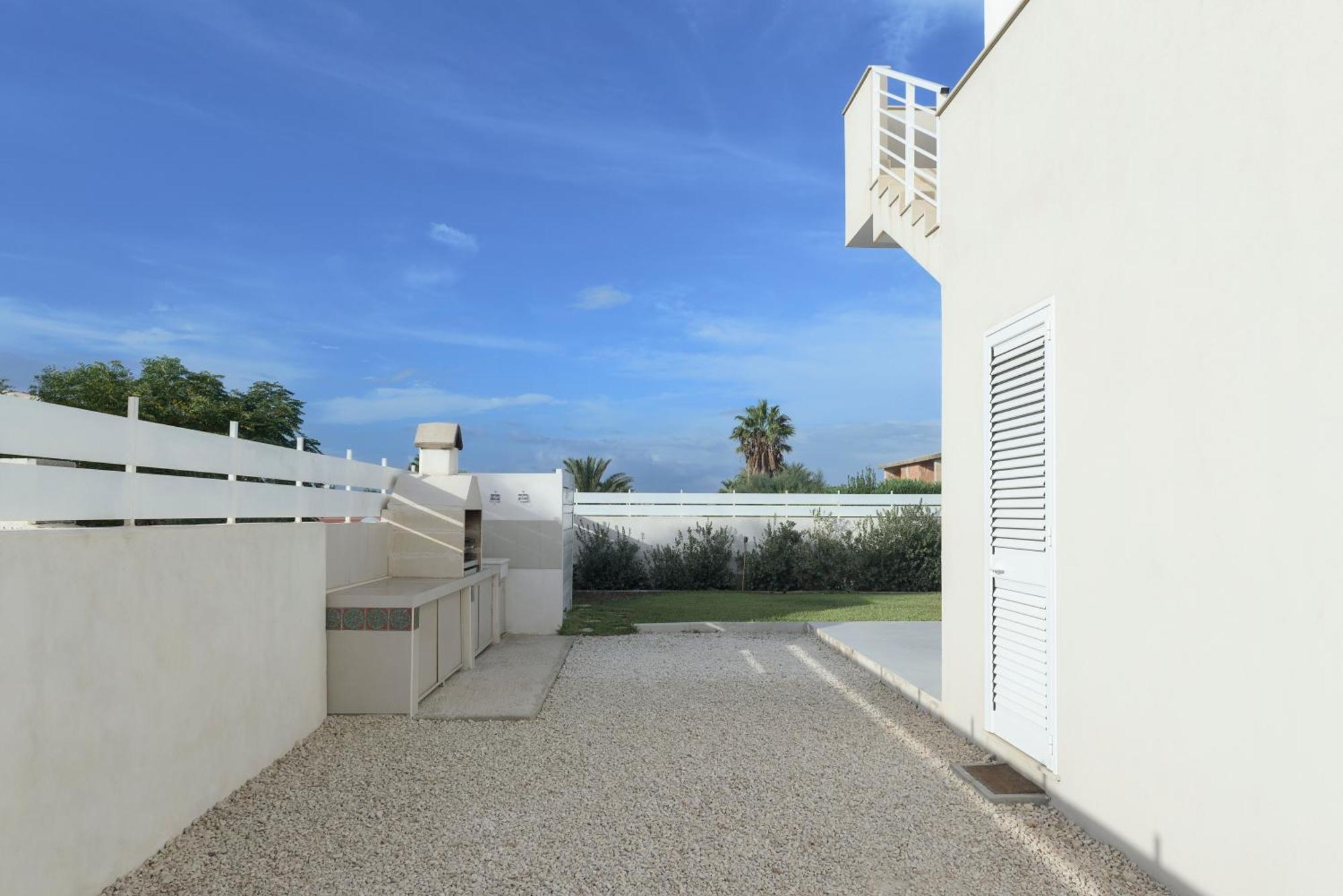Dolcevitasuites - Modern 3 Bdr Villa In S. Lorenzo 레이타니 외부 사진