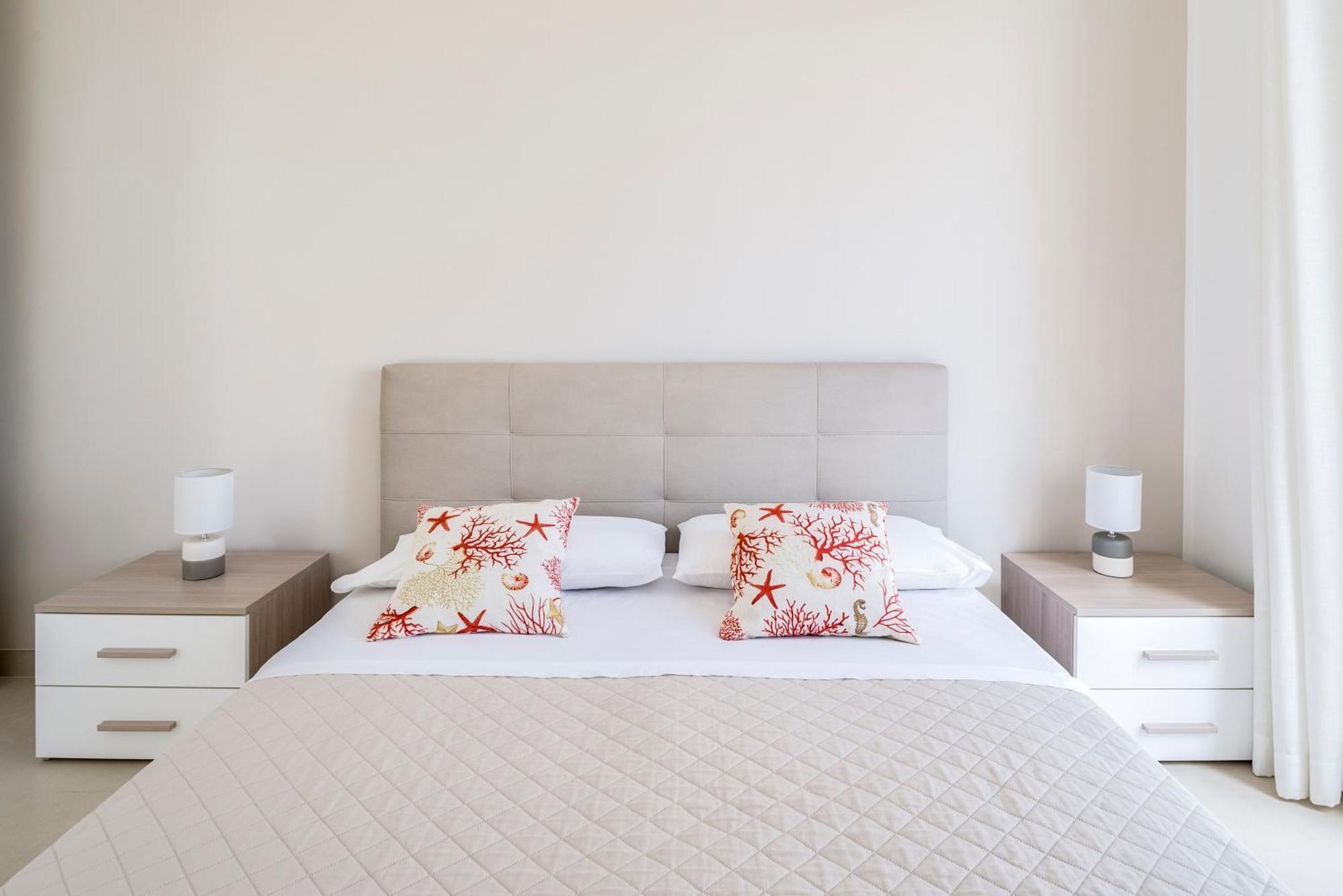 Dolcevitasuites - Modern 3 Bdr Villa In S. Lorenzo 레이타니 외부 사진