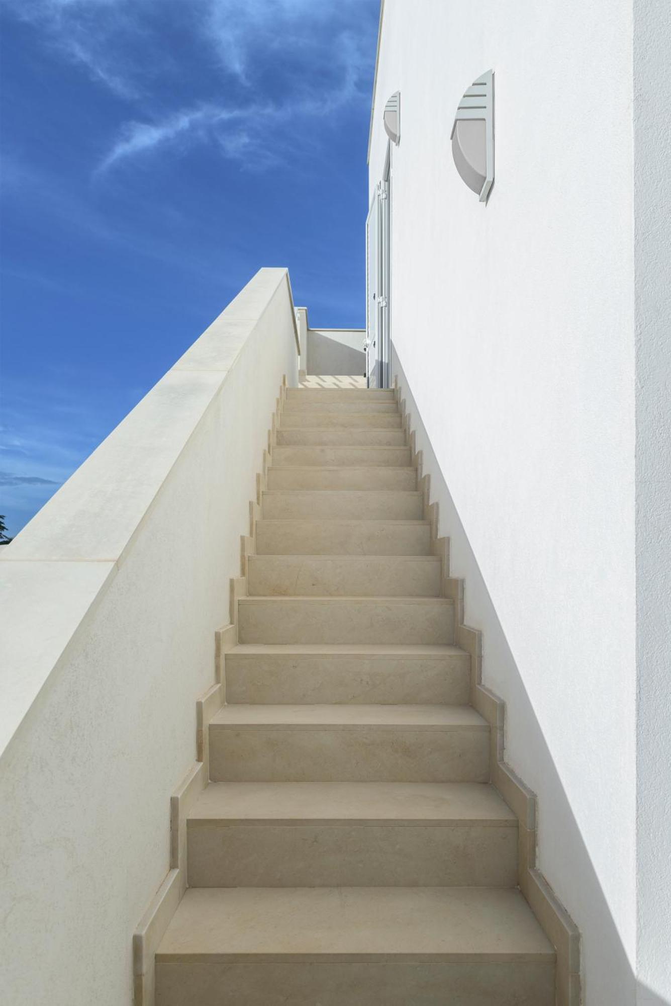 Dolcevitasuites - Modern 3 Bdr Villa In S. Lorenzo 레이타니 외부 사진