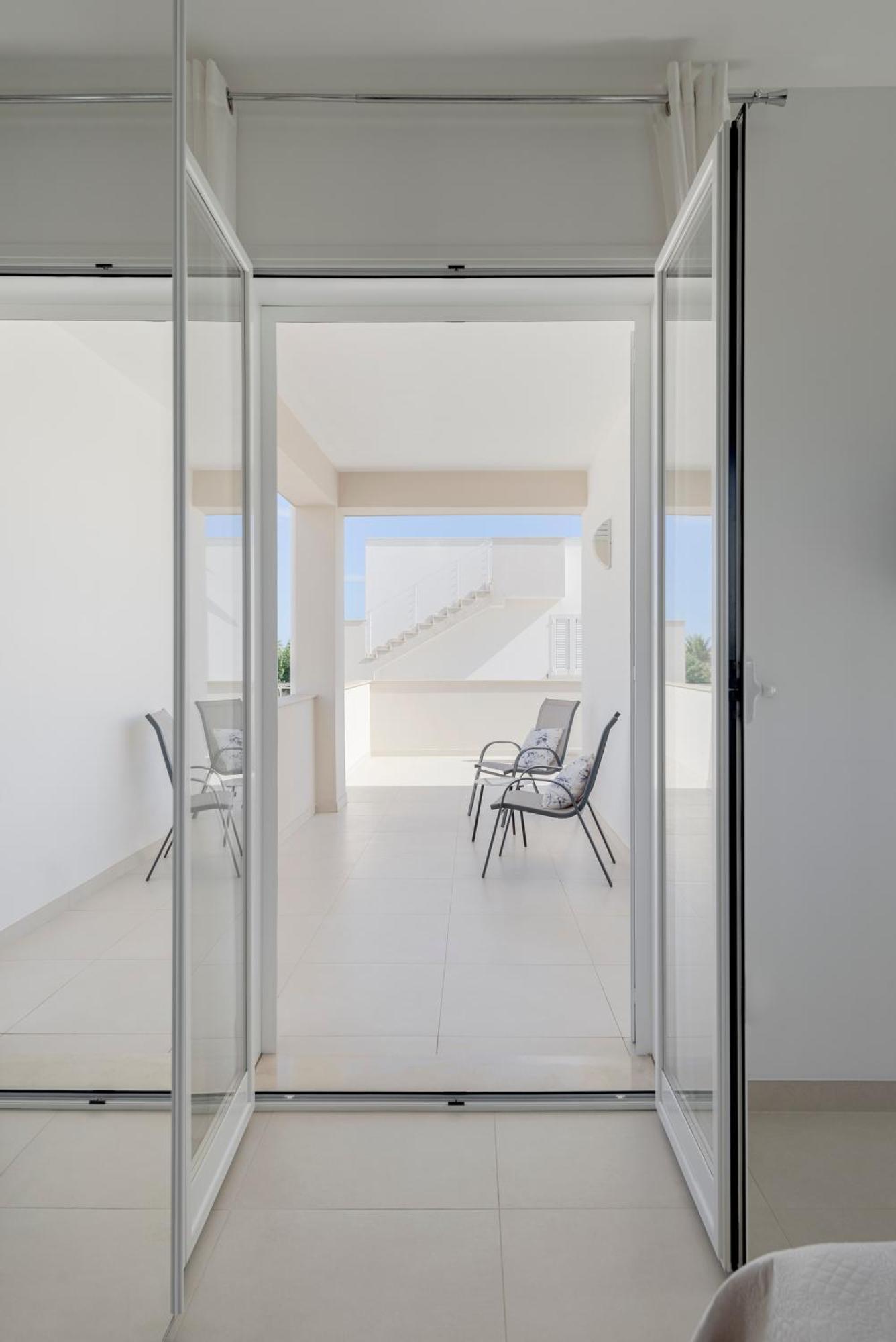 Dolcevitasuites - Modern 3 Bdr Villa In S. Lorenzo 레이타니 외부 사진