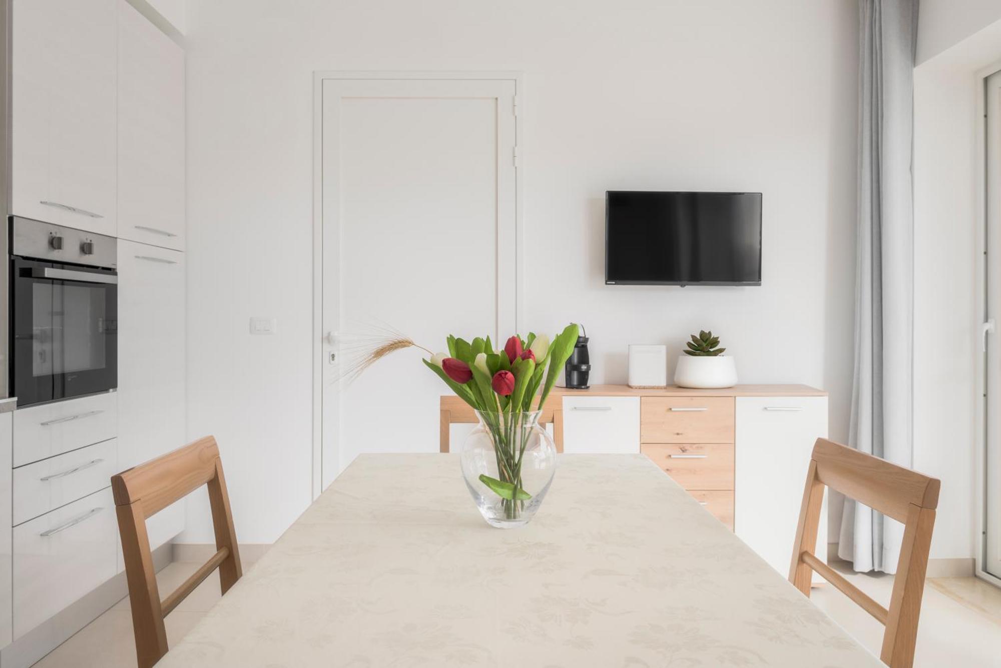 Dolcevitasuites - Modern 3 Bdr Villa In S. Lorenzo 레이타니 외부 사진