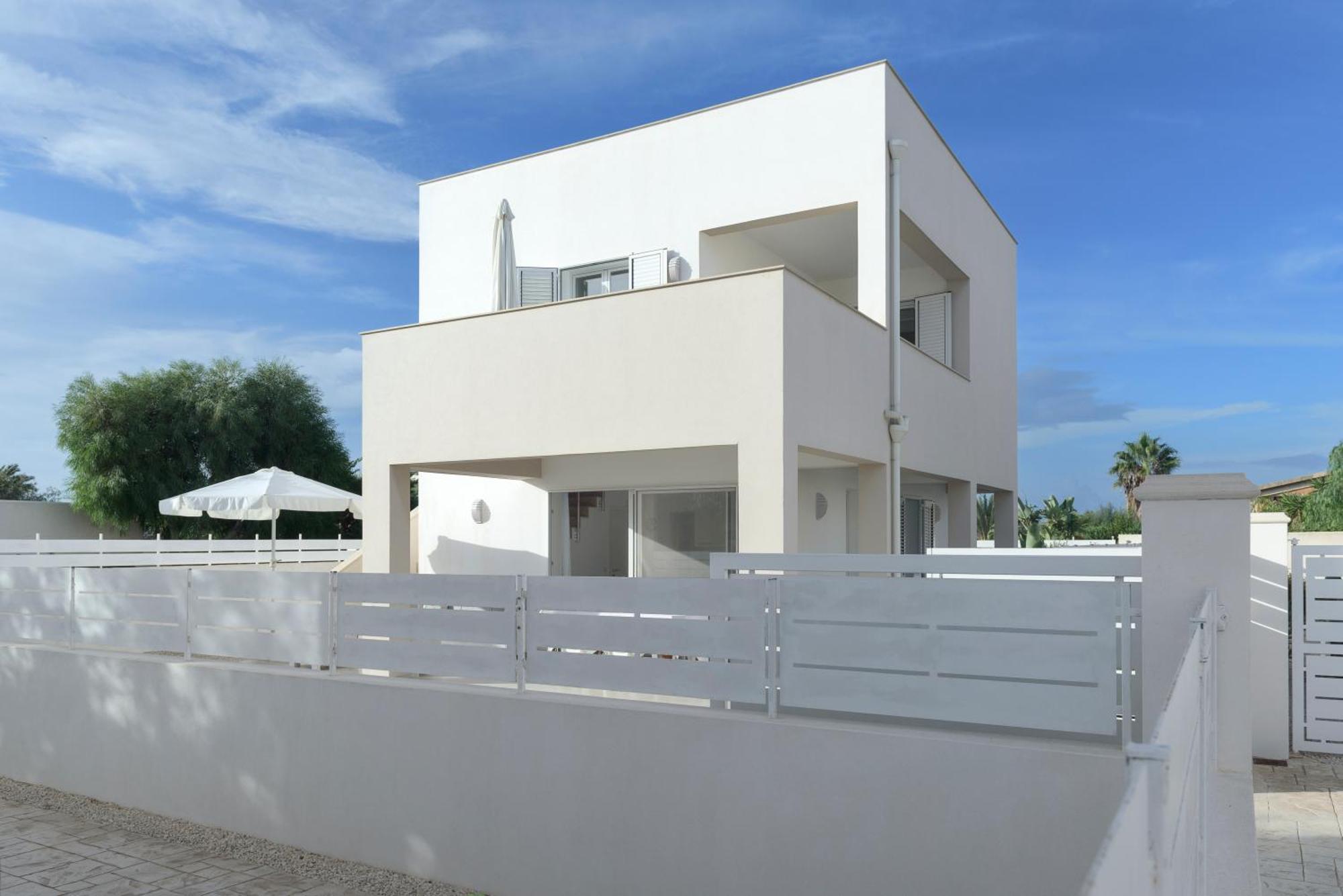 Dolcevitasuites - Modern 3 Bdr Villa In S. Lorenzo 레이타니 외부 사진